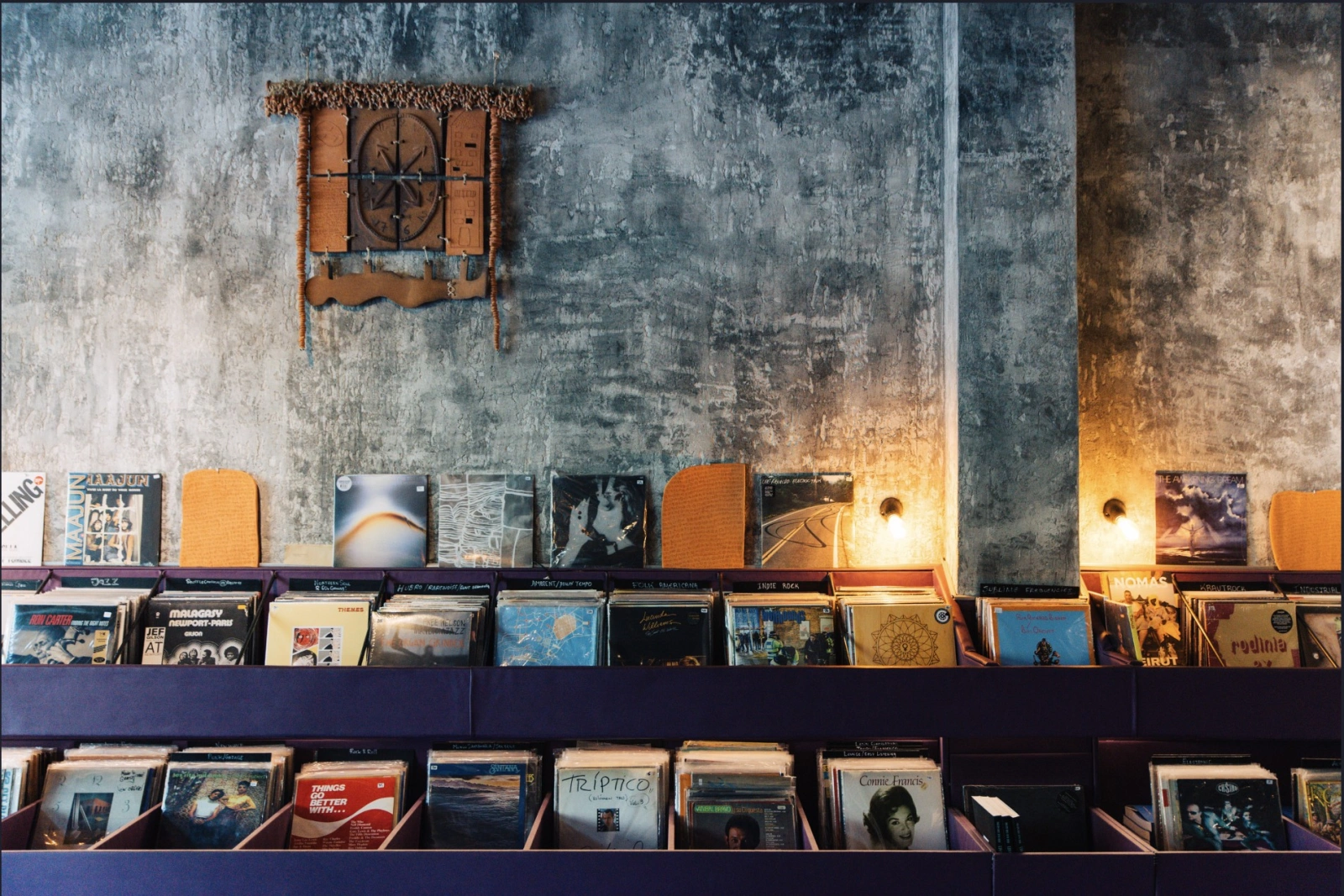 Местный путеводитель по Неосу Космосу