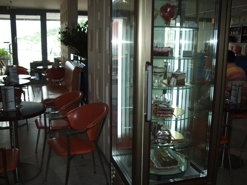 Maestral Resort and Casino