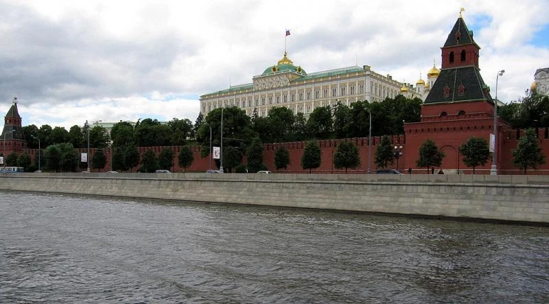 Наша Москва. Прогулка на кораблике по Москве реке. Кремль