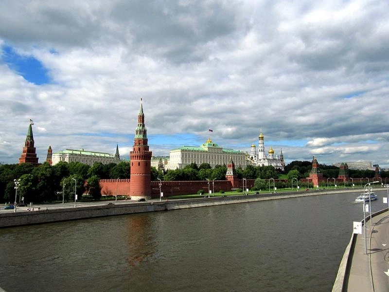 Наша Москва. Прогулка на кораблике по Москве реке. Кремль