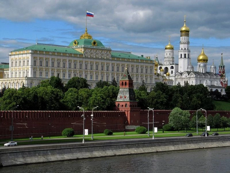 Наша Москва. Прогулка на кораблике по Москве реке. Кремль