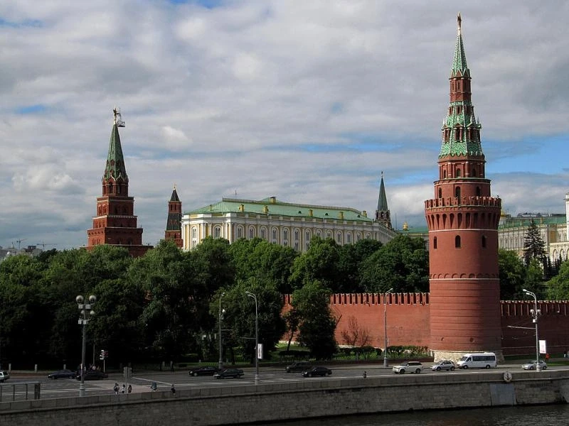 Наша Москва. Прогулка на кораблике по Москве реке. Кремль
