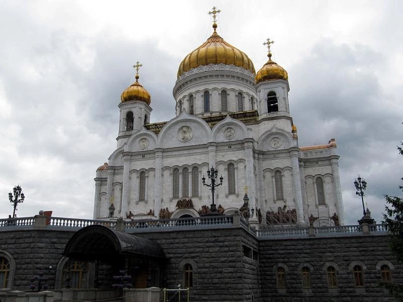 Наша Москва. Прогулка на кораблике по Москве реке. Храм Христа Спасителя