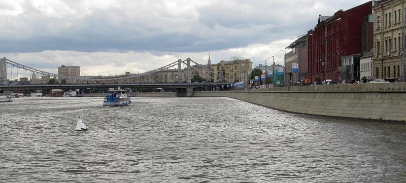 Наша Москва. Прогулка на кораблике по Москве реке. Крымский мост