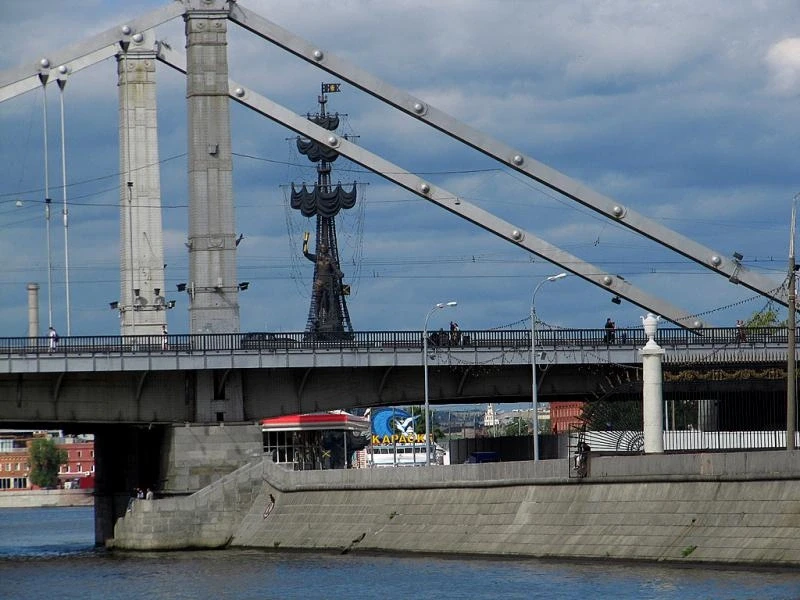 Наша Москва. Прогулка на кораблике по Москве реке. Крымский мост