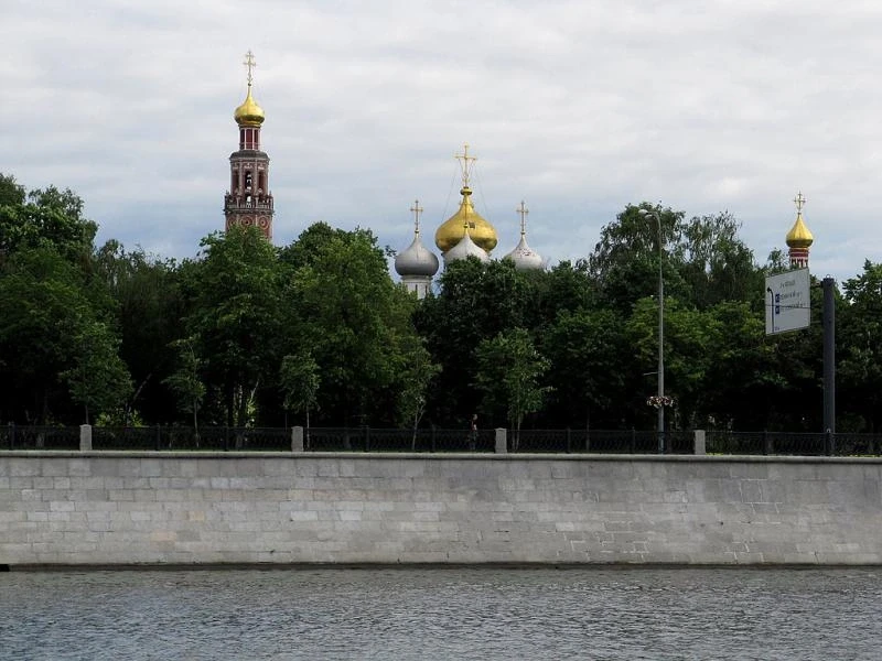 Москва. Прогулка на кораблике по Москве реке.Новодевичий Монастырь