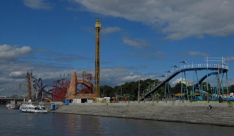 Наша Москва. Прогулка на кораблике по Москве реке.ЦПКиО им.Горького