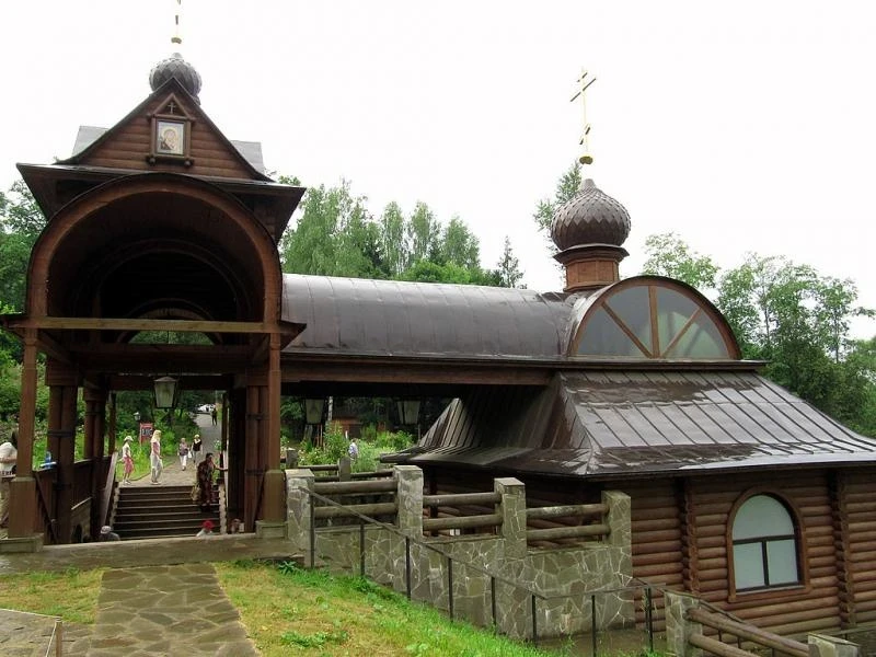 Саввино - Сторожевский Монастырь. Купель и Св. Источники