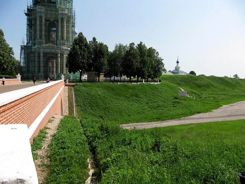 Рязань. Кремль. Ров