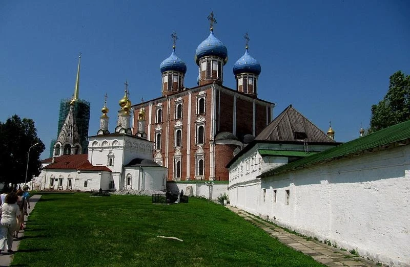 Рязань. Кремль. Успенский Собор и Церковь Богоявления