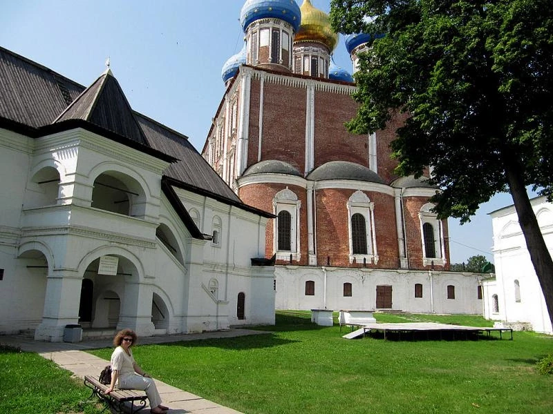 Рязань. Кремль. Успенский Собор и Консисторский Корпус