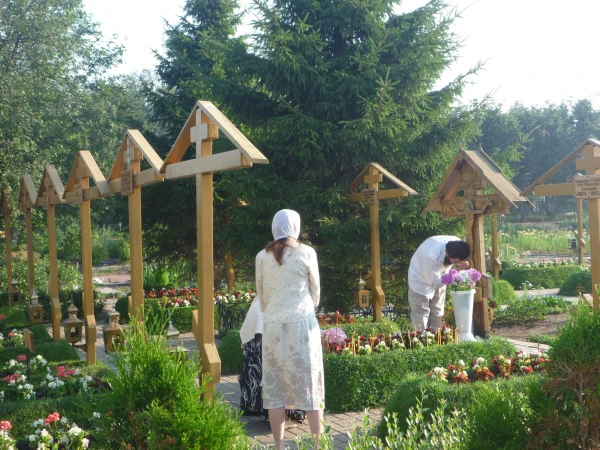 Монастырское кладбище