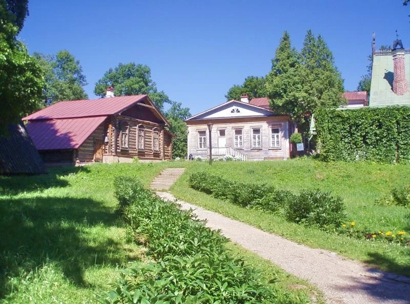 дорожка к скамье Врубеля