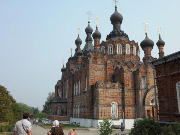 Женский монастырь в Шамордино.