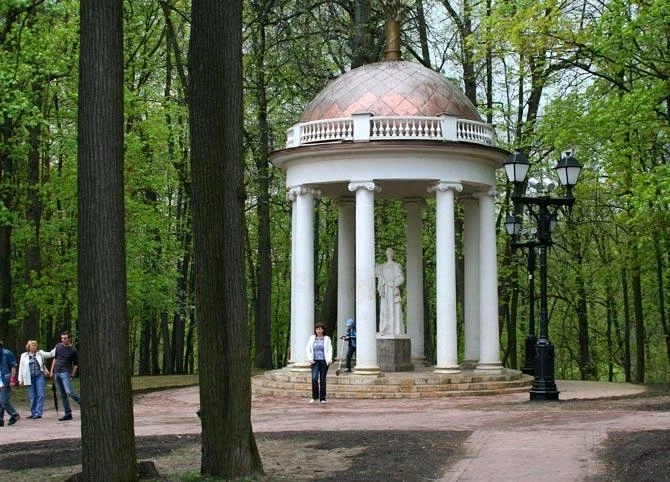 Храм Цецеры ("Золотой сноп") 1805г. Арх. И.В. Еготов