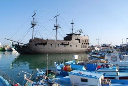 пиратский корабль