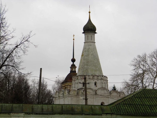 Переславль-Залесский. Церковь Петра Митрополита