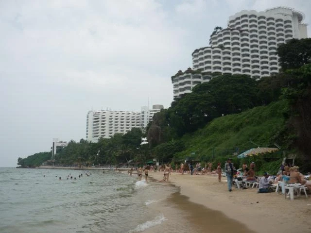 Пляж Cosy Beach.