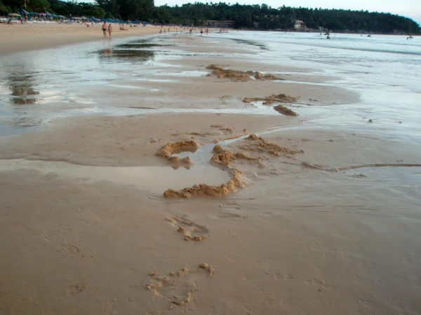 А сегодня моря нет...