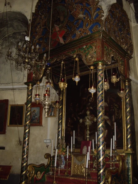 В Храме Рождества