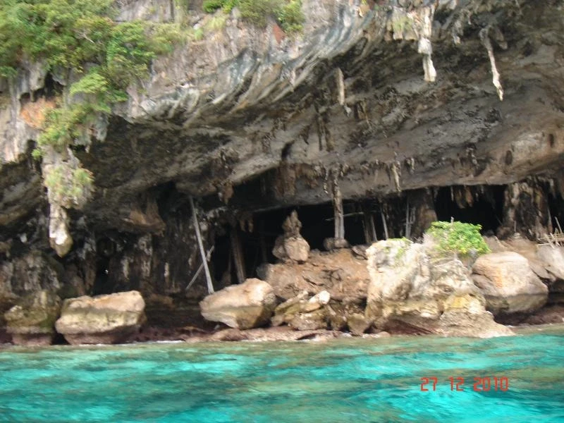 Phi Phi Leh   Viking Cave