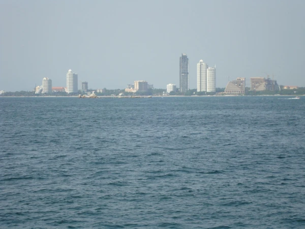 Паттайя со стороны моря
