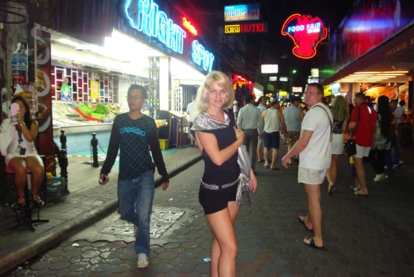 Walking street-злачное место Паттайи