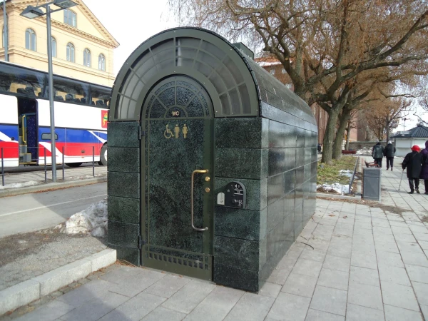 общественный туалет Стокгольма