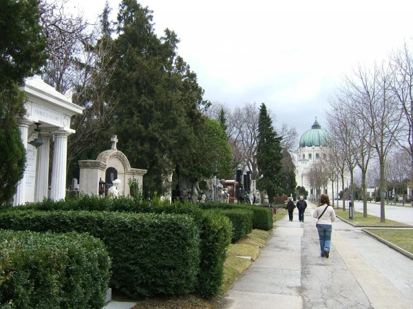 Кладбище
