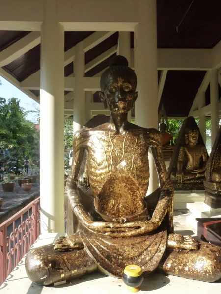 Храм Wat Pho Banakla.