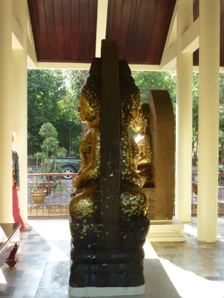 Храм Wat Pho Banakla.