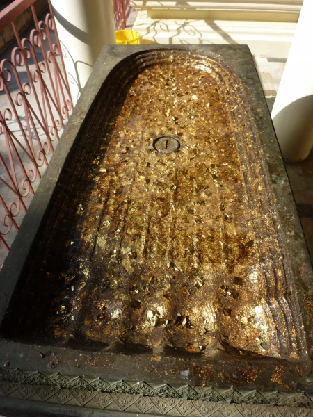 Отпечаток стопы в храме Wat Pho Banakla.