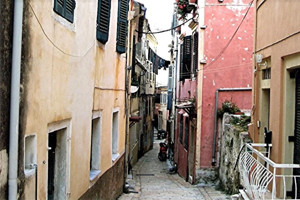 Старые улочки.