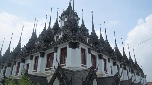 Wat Saket (Храм золотой горы)