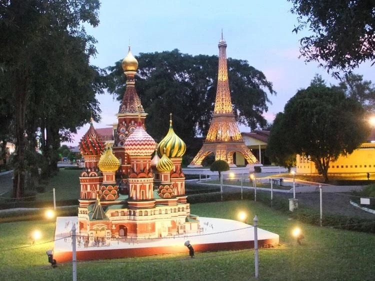 парк Мини сиам