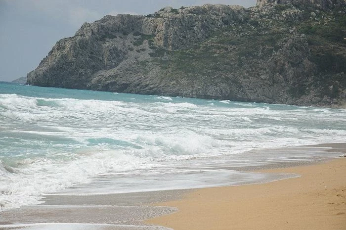 TSAMBIKA BEACH