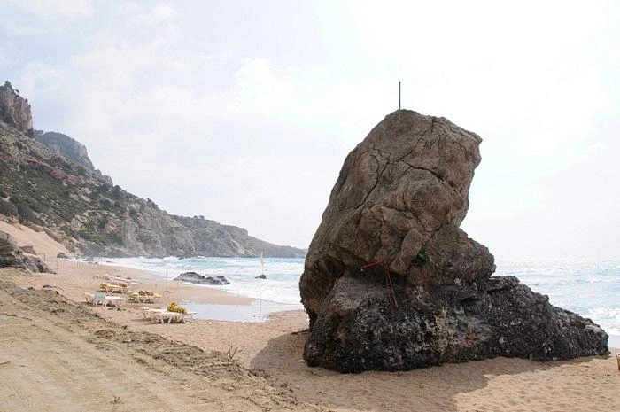 TSAMBIKA BEACH