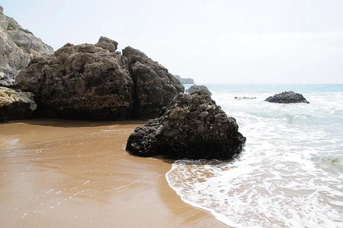 TSAMBIKA BEACH