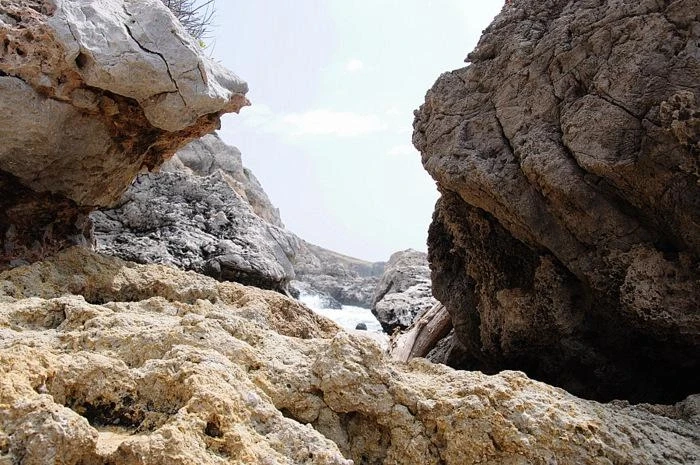 TSAMBIKA BEACH