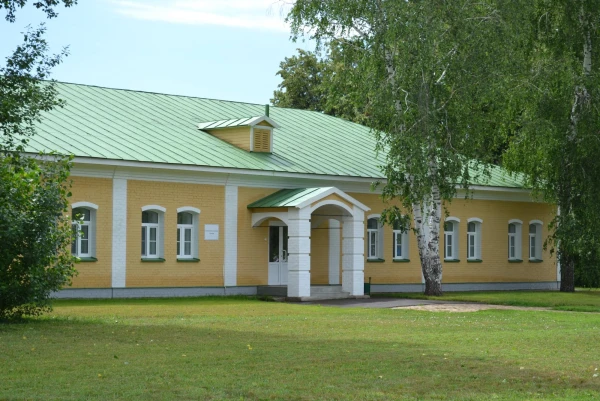 людская изба