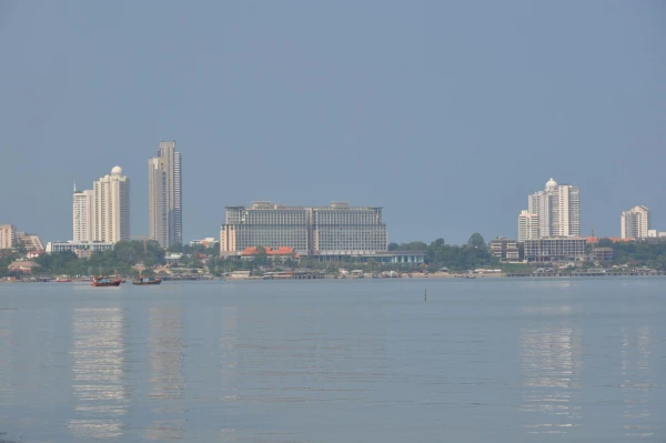вид на Паттайю с отеля