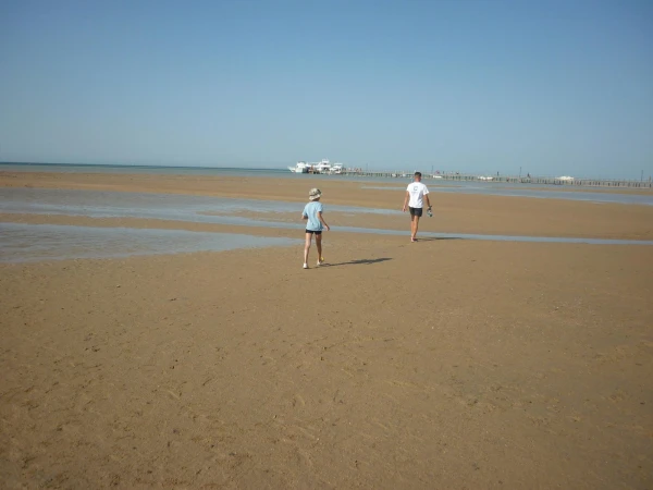 Пошли искать море..