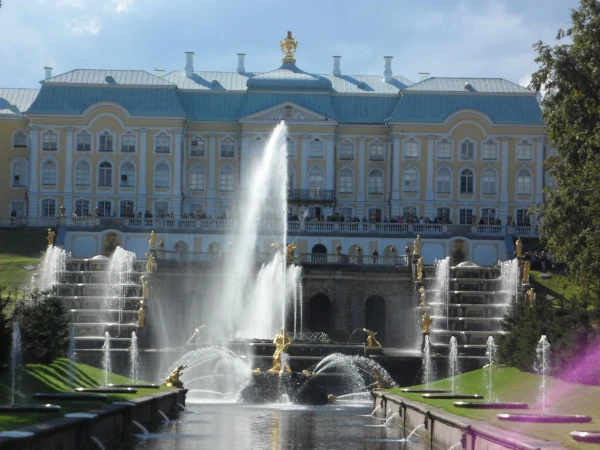 День третий. Петергоф. Петродворец. Каскад фонтанов.