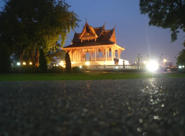 Santichai Prakan Pavillion (в одноименном парке)