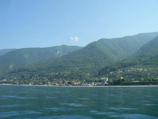 Вид на город с моря.