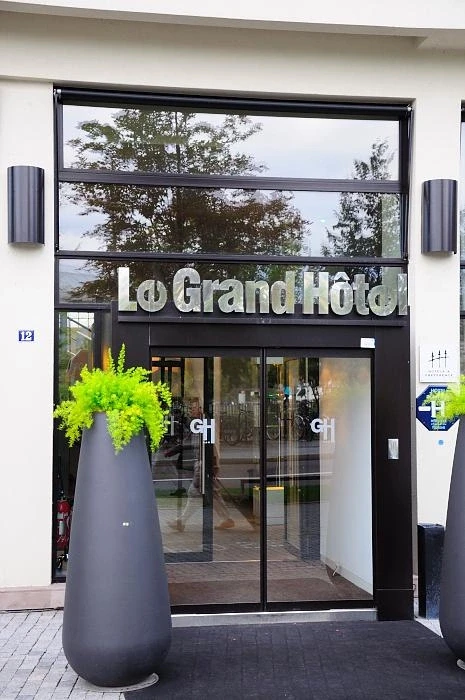 Отель "Le Grand Hotel"