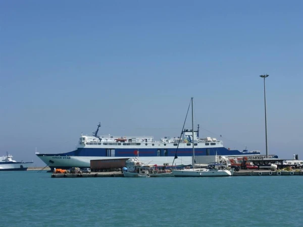 Наш паром Ionian Star