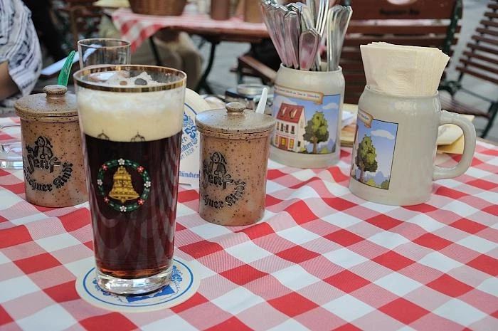 Пивной ресторан "Augustiner"