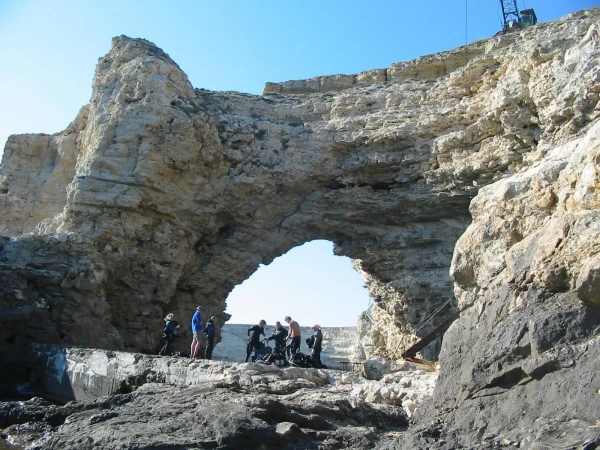 Атлеш.