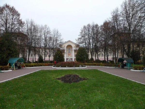 Вид на ресепшн.